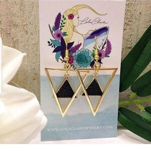 VEGAN LEATHER DOUBLE TRIANGLE EARRINGS